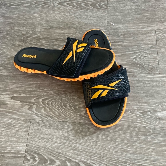 Reebok Zignano slides - Picture 2 of 7